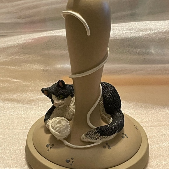 Cat cookie Stamp - The Brown Bag Gourmet Cookie Book accompanies the stamp. - Picture 10 of 11